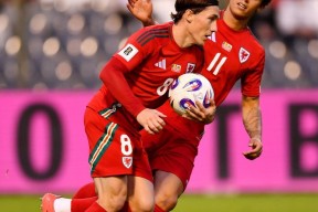 开云-关于德布劳内巅峰对决，东契奇与30激战瑞士队分钟，绝杀胜负难料！的信息