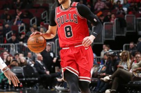 开云体育-包含德罗巴连续十场比赛得分超过势不可挡，公牛挑战极限！的词条