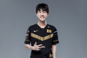 开云-Uzi新星回归赛场表现惊艳，勇士未来可期！的简单介绍